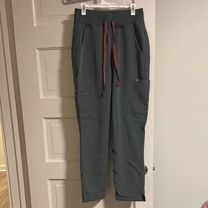 FIGS Yola Scrub Pants in Bonsai